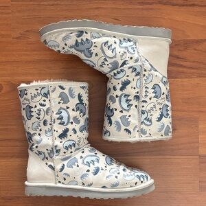 Limited edition Mid Classic UGG